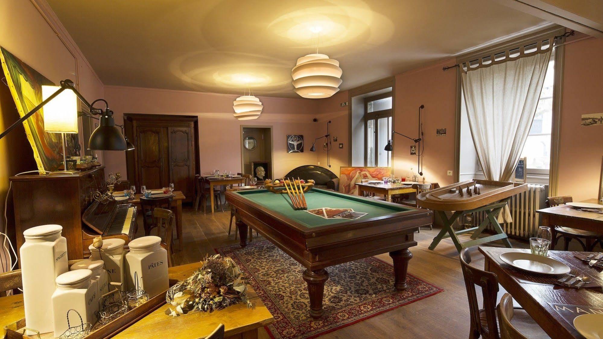 Hotel L'Edgar Port-Lesney Zewnętrze zdjęcie