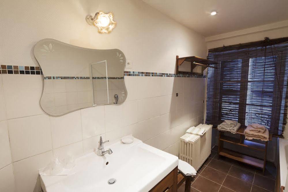 Hotel L'Edgar Port-Lesney Zewnętrze zdjęcie