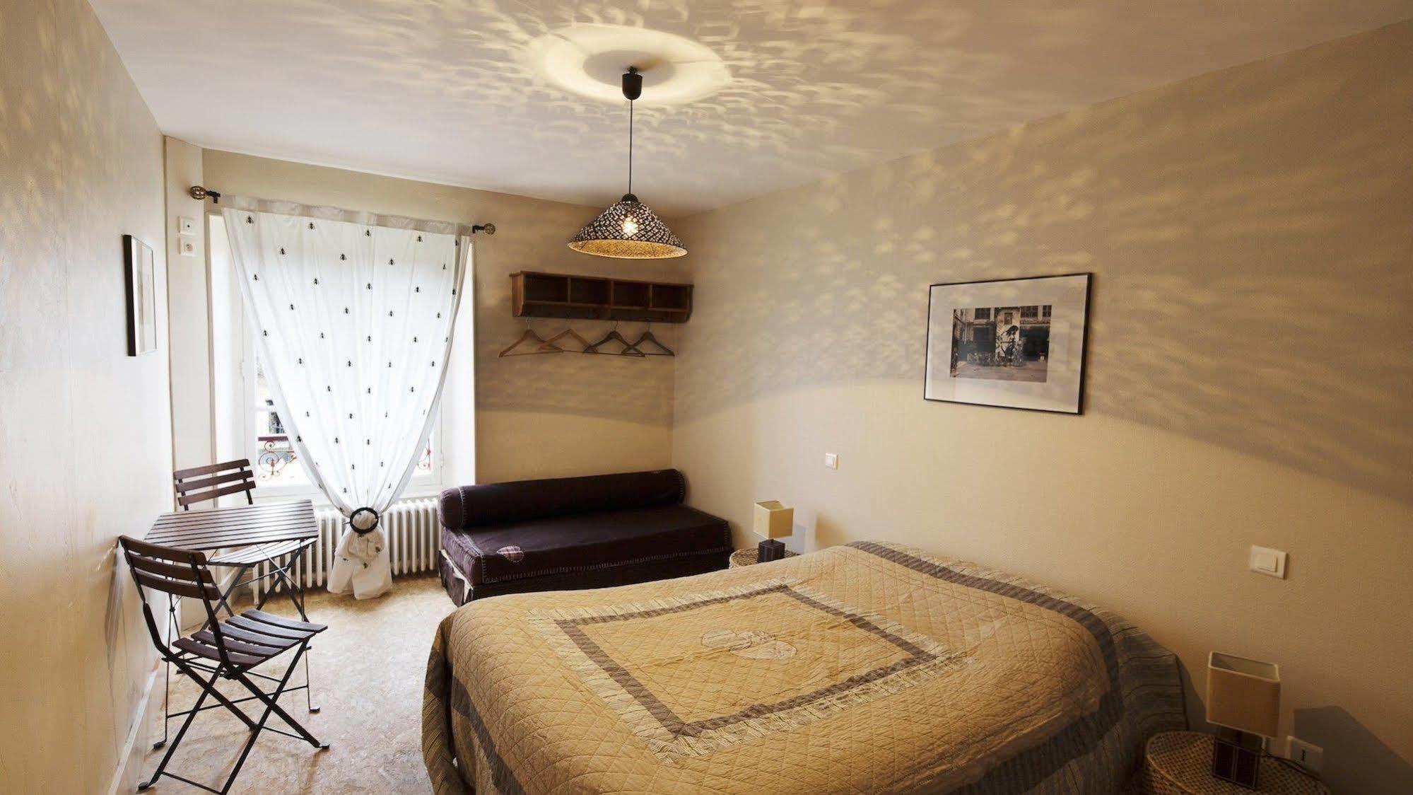 Hotel L'Edgar Port-Lesney Zewnętrze zdjęcie
